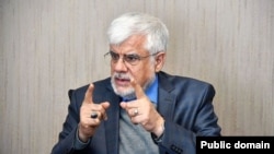 محمدرضا عارف می‌گوید ایران از غنی‌سازی اورانیوم نمی‌گذرد و «طرح غنی‌سازی صفر یک شوخی بزرگ است»