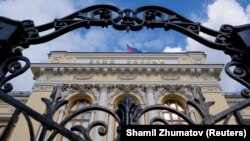 Banca Rusiei ar putea deveni, împotriva voinței ei, o sursă indirectă de venituri pentru înarmarea Ucrainei. 
