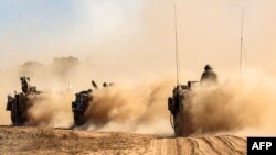Израелски танкове и военни машини по границата с Ивицата Газа, 13 октомври 2023 г.