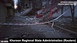 У Дніпровському районі Херсона чоловік, який перебував на вулиці, зазнав смертельних поранень. Фото ілюстративне 