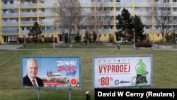 Afișe electorale la Praga