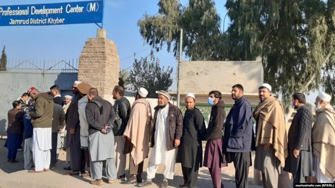 د ډېسېمبر پر ۱۹مه د خیبر پښتونخوا په ۱۷ ضلعو کې د بلدیاتي انتخاباتو لومړی پړاو تر سره شو.