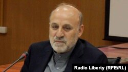 عمر داودزی پاکستان ته څلور ورځې سفر لري
