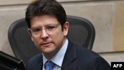Дружина Мігеля Урібе повідомила, що він «бореться за життя»