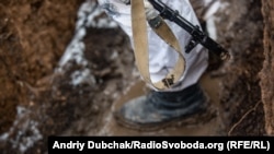 Раніше штаб повідомив про двох військових, які отримали легкі поранення через обстріли