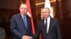 Президент России Владимир Путин (справа) и президент Турции Реджеп Тайип Эрдоган (архивное фото)