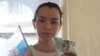 Скріншот з відео Владислава Бохана, в якому він опублікував фото та відеозвіти від кримських вчителів з «антидроновим приладом» з фольги та дзвіночка.
