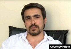 Suhrob Zafar “Topar 24” atly täjik oppozisiýasynyň aktiwisti Stambulda ýaşaýan Nasimjon Şaripowy tapjak bolup synanyşdy. Emma tiz wagtdan Zafaryň özi-de ýitirim boldy.