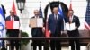 Ministar spoljnih poslova Bahreina Abdulatif al-Zajani, izraelski premijer Benjamin Netanjahu, predsednik SAD Donald Tramp i ministar spoljnih poslova UAE Zajed Al-Nahjan na potpisivanju sporazuma.