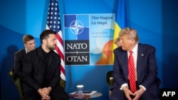 Украинскиот претседател Володомир Зеленски и американскиот претседател Доналд Трамп